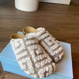 Seychelles New Routine Beige and Cream Slippers